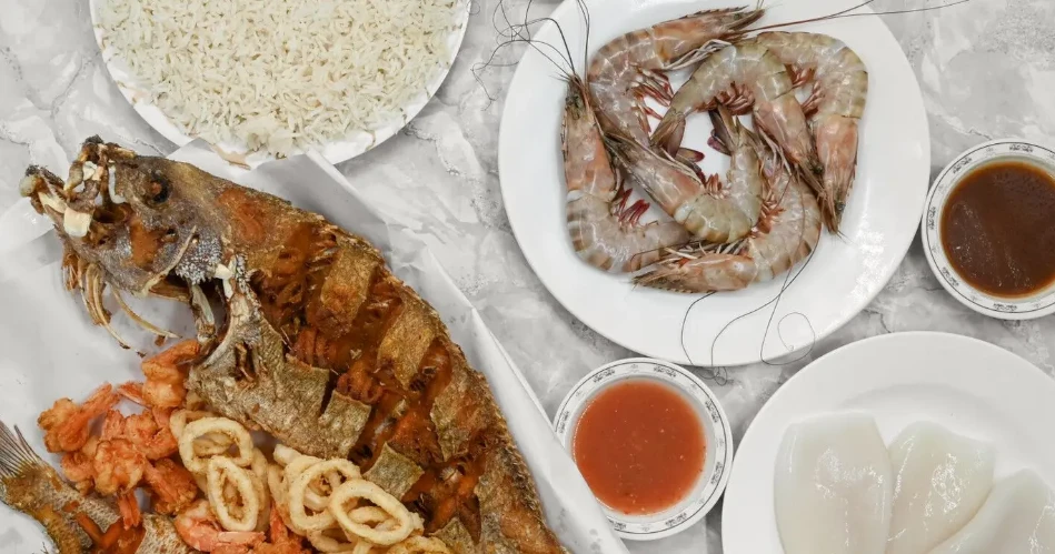 أفضل 10 أماكن لتناول المأكولات البحرية في جدة