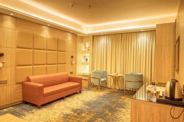 Sparrow Apartments Hotel image 108