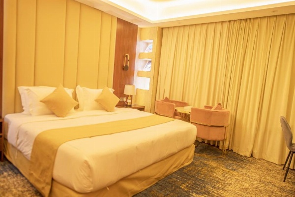Sparrow Apartments Hotel image 116