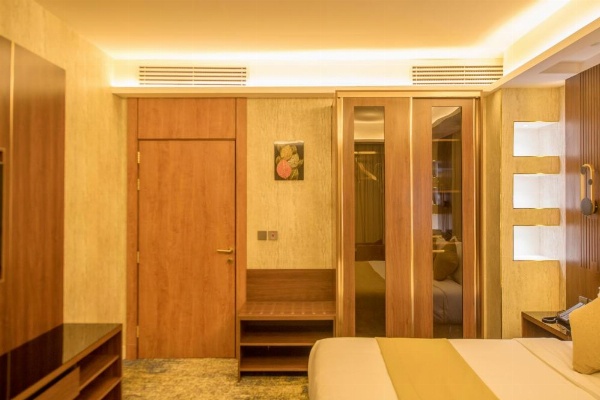 Sparrow Apartments Hotel image 35